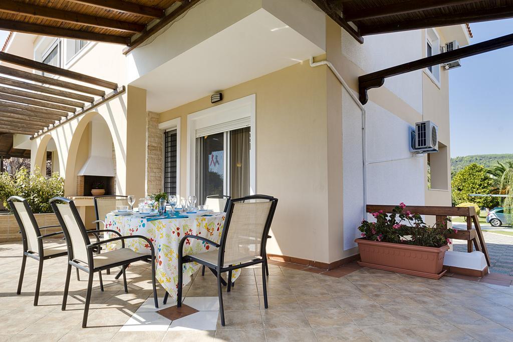 Villa Nefeli - Akti Salonikiou A อาโยส นิโกลาออส ภายนอก รูปภาพ
