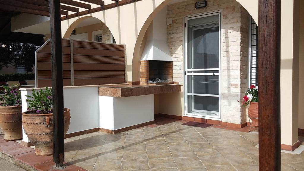 Villa Nefeli - Akti Salonikiou A อาโยส นิโกลาออส ภายนอก รูปภาพ